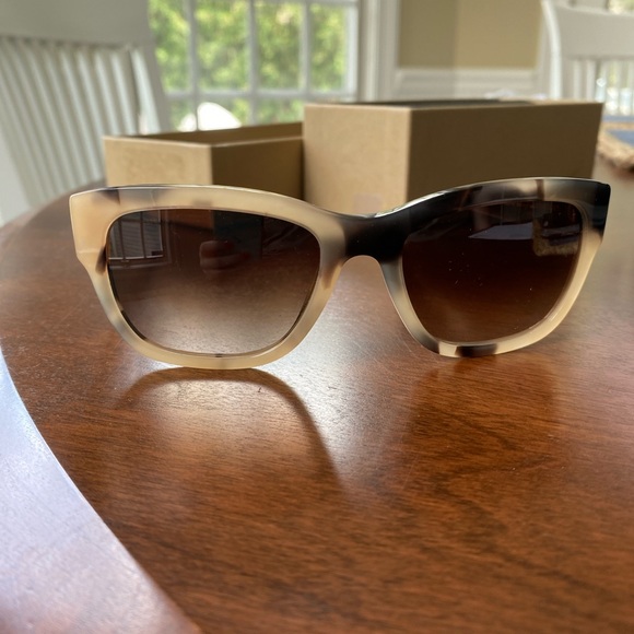 burberry tortoise shell sunglasses